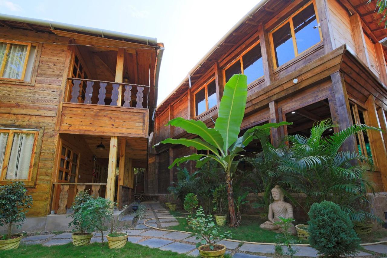 Resort Brushwood Villa- And Bar 2*